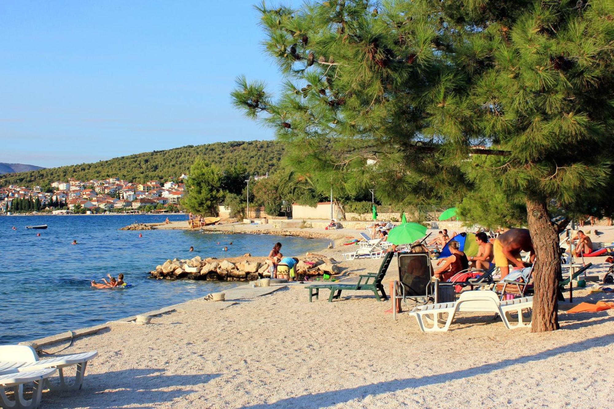 Apartments By The Sea Trogir - 11895 Zewnętrze zdjęcie