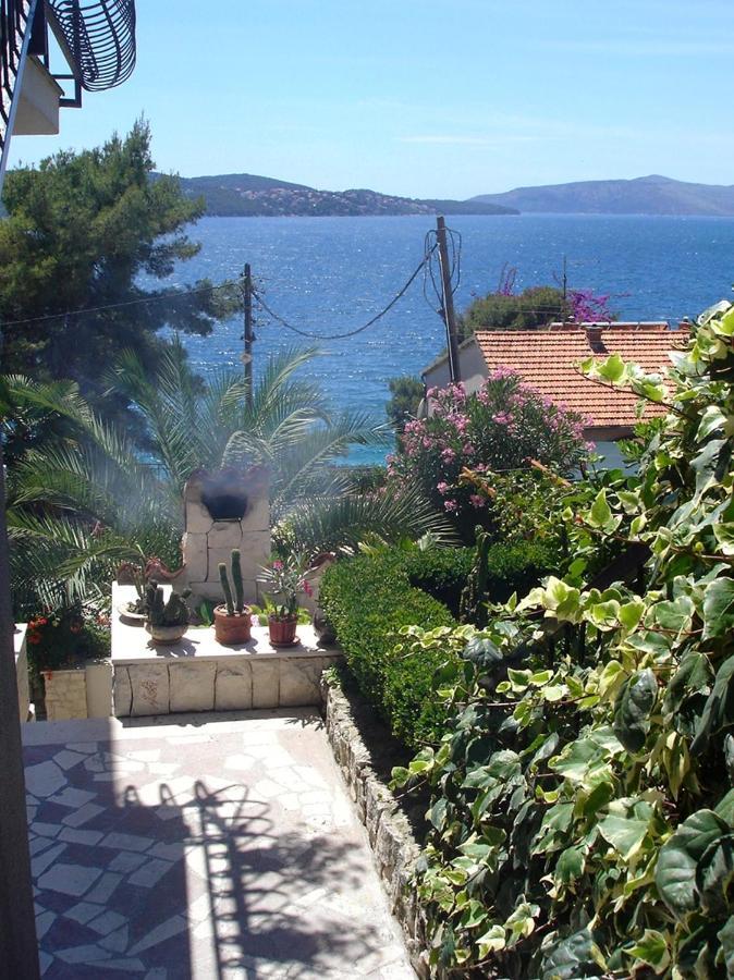 Apartments By The Sea Trogir - 11895 Zewnętrze zdjęcie