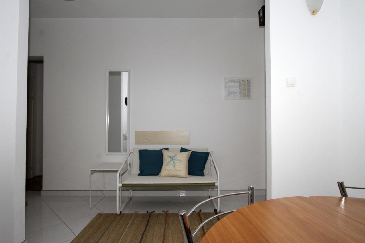 Apartments By The Sea Trogir - 11895 Zewnętrze zdjęcie